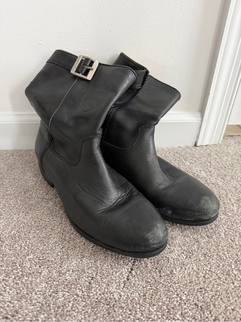 ARIAT Black Leather Ankle Boots with Buckle - 8M